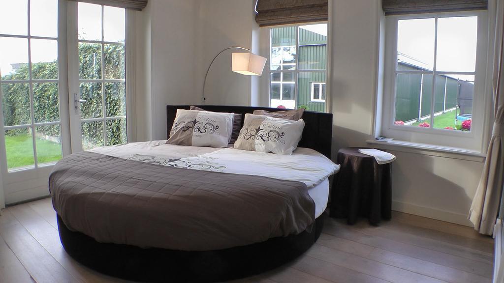 Bed And Breakfast Hoeve Chapeau Katwoude Phòng bức ảnh